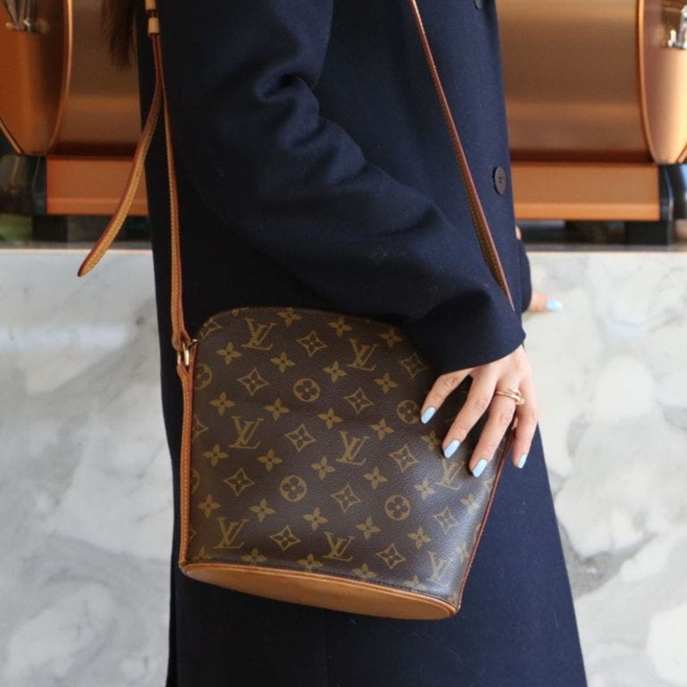 💎✨BEAUTIFUL✨💎AUTHENTIC Louis Vuitton Monogram Drouot Cross Body Bag
